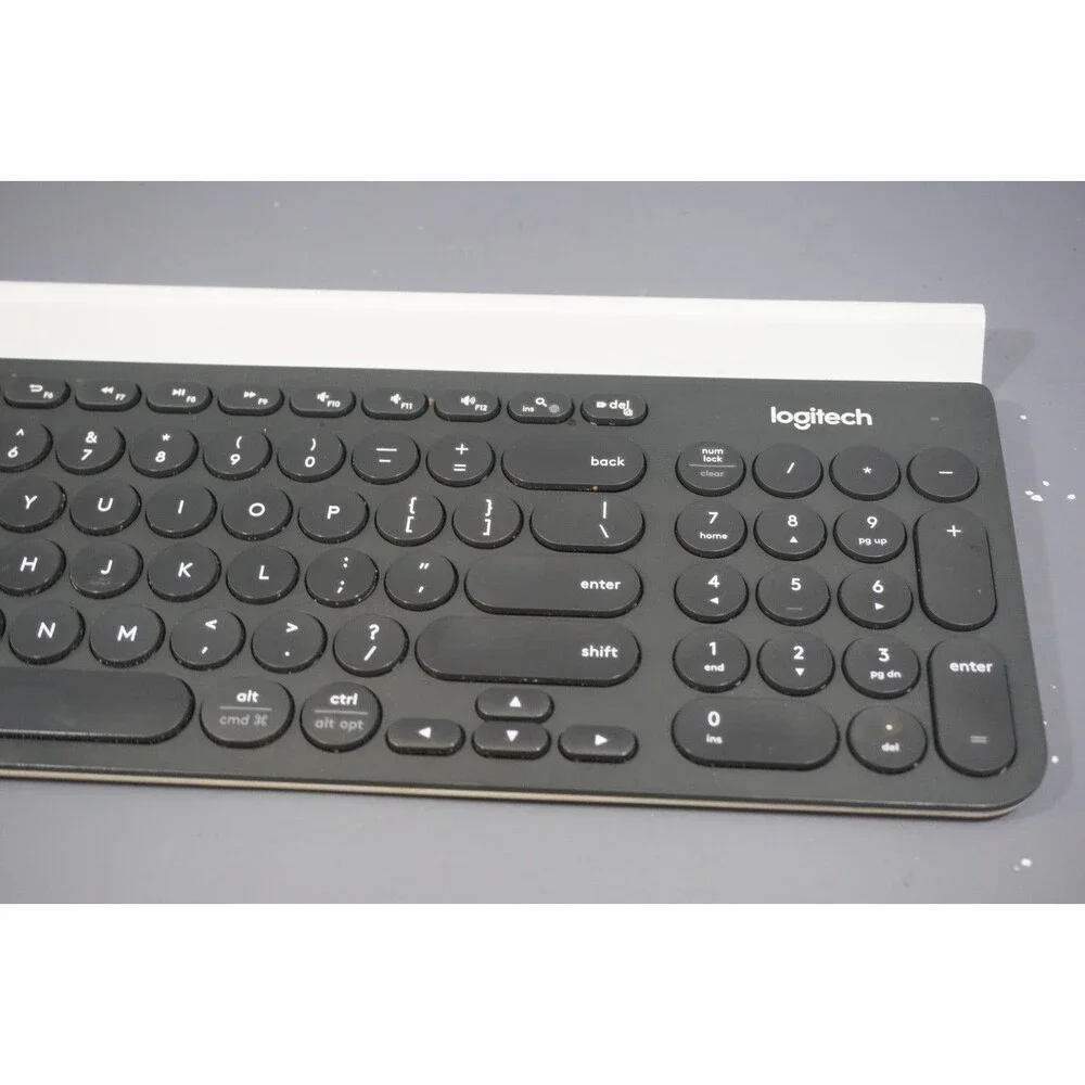 Logitech K780 Multi-Device Wireless Bluetooth Full Size Keyboard with Reciever